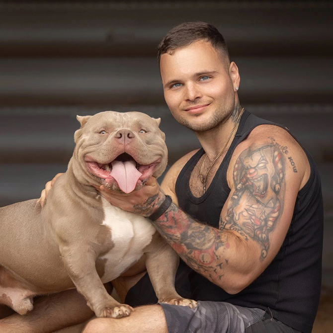 Дмитрий Сестров — основатель питомника AlfaBulls, воспитатель собак, создатель собственной методики