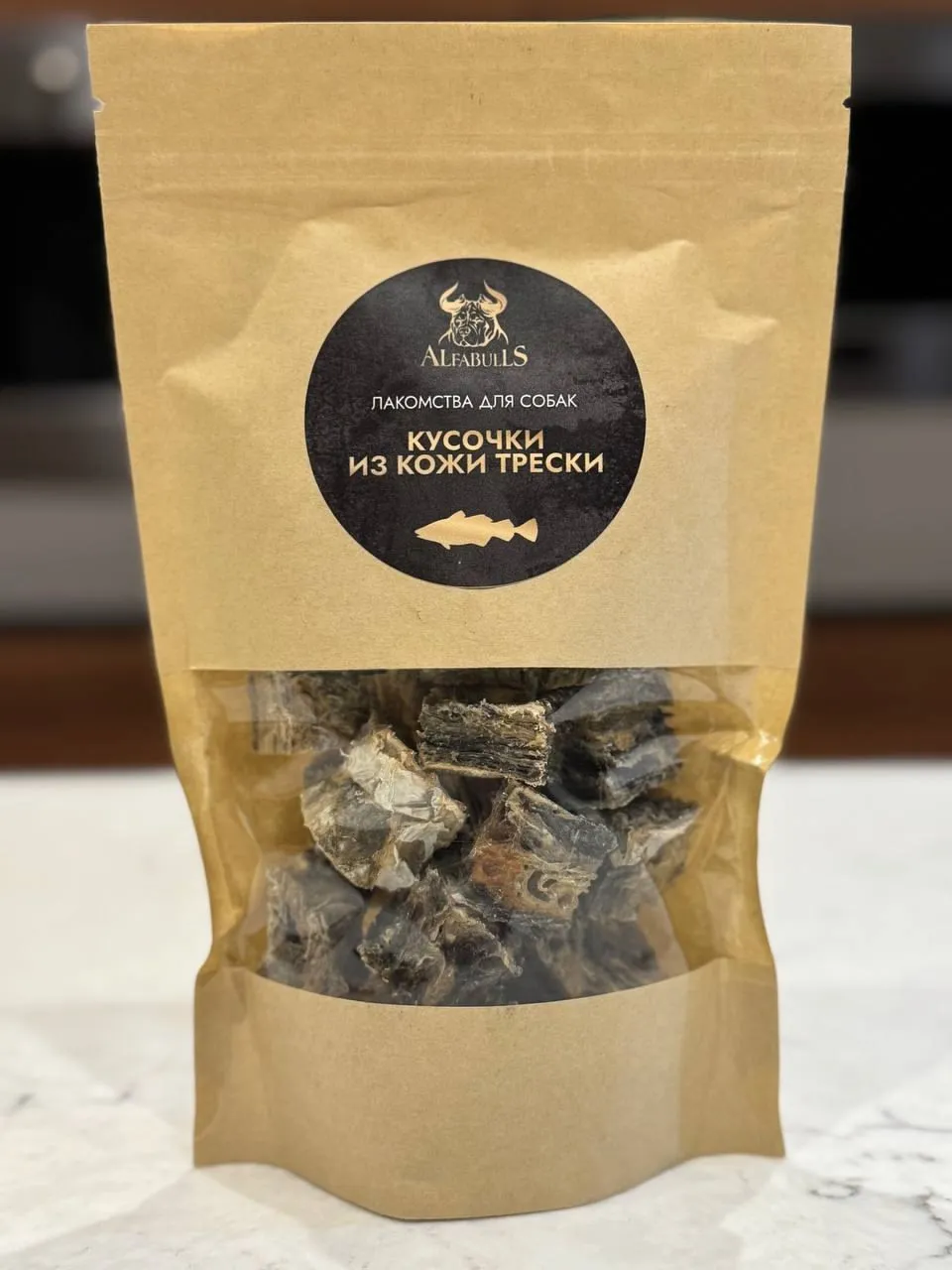 Лакомство кусочки из кожи трески AlfaBulls
