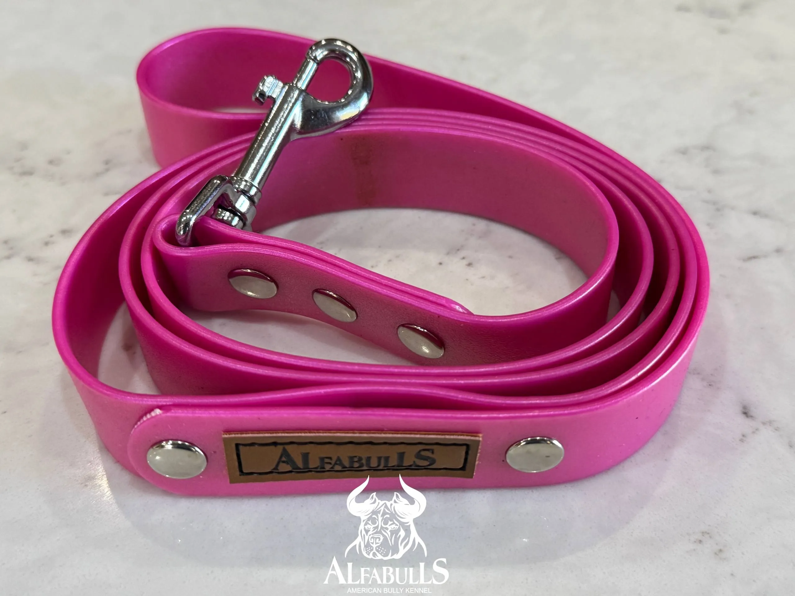 Поводок для собак из биотана (малиновый) AlfaBulls