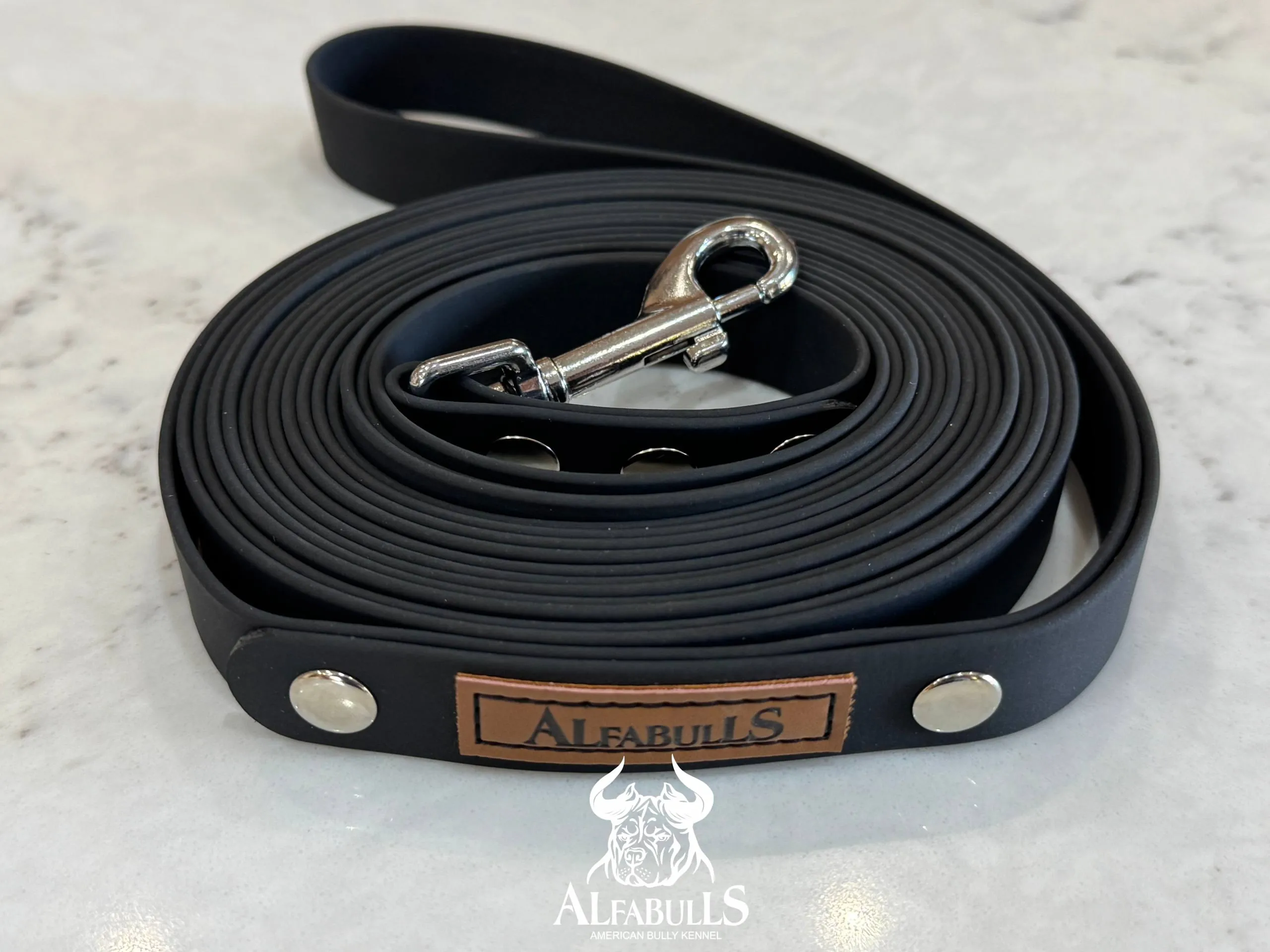 Поводок для собак из биотана (черный) AlfaBulls